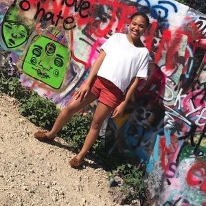 Meet your Posher, Jazmine